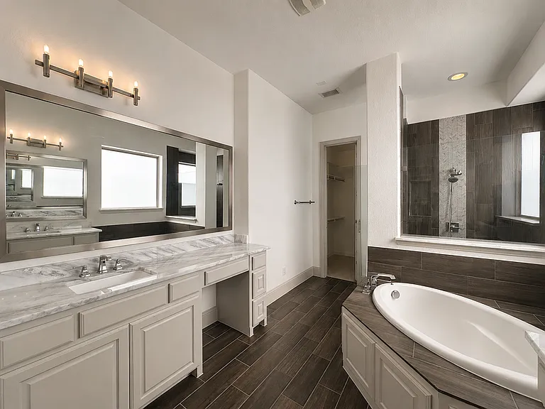 2042 Farmhouse Way — Photo 19