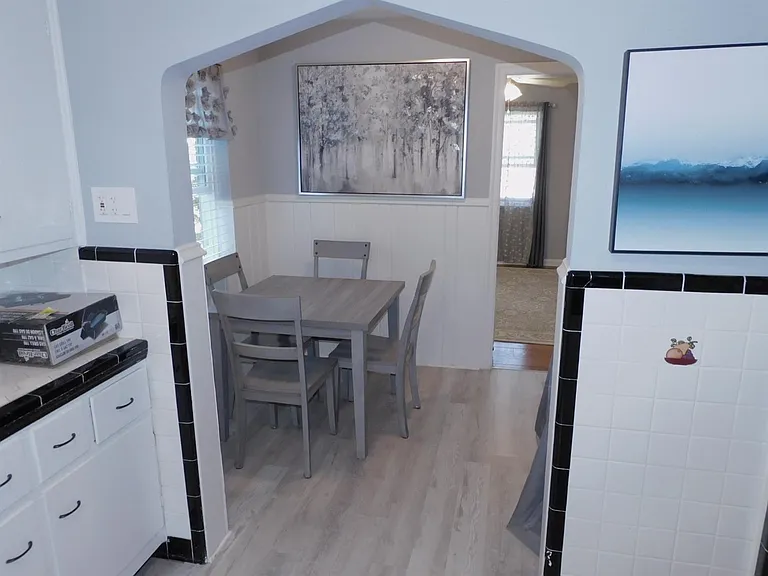 851 Kreis Ln #1 — Photo 7