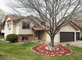 9255 Queens Gdns, Minneapolis, MN 55443