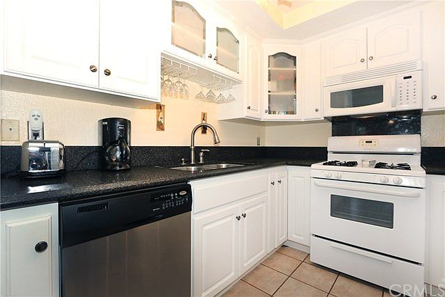 1st image of 2103 Abrazo Dr #13