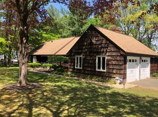 8 Rimwood Ln, Colts Neck, NJ 07722