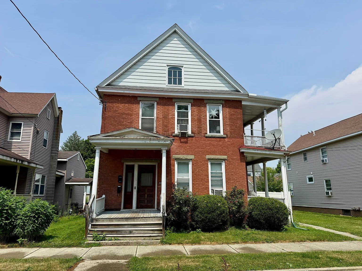 3 bed, 1580 sqft, $2,250 — Photo 1