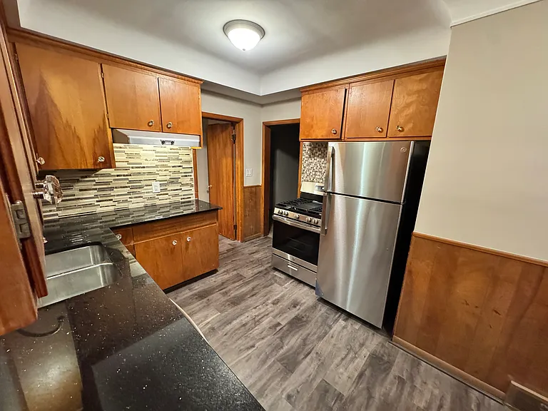 14754 Lydia Ave — Photo 46