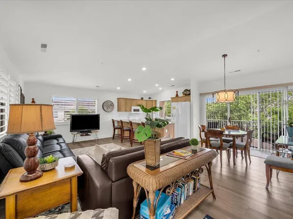 1845 W Canyon View Dr APT 1215, St George, UT 84770