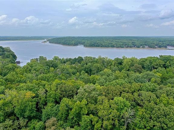 5th image of 238 Bluff Ln Lot 8