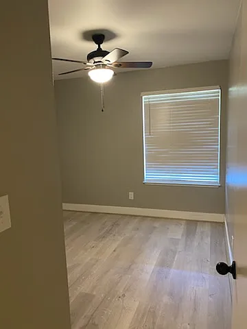 1220 N Mitchell Ave — Photo 6