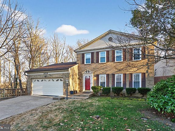 2nd image of 16219 Sunny Knoll Dr