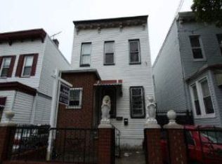 10324 34th Ave, Corona, NY 11368