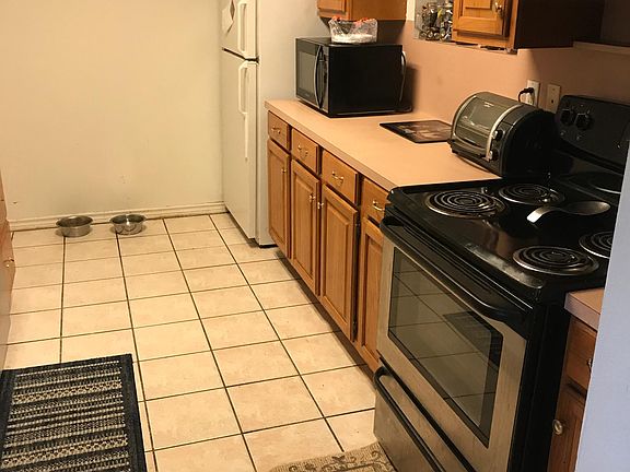 5th image of 2629 Westminster Dr
