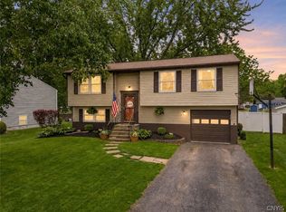 110 Rocky Rd, Liverpool, NY 13090