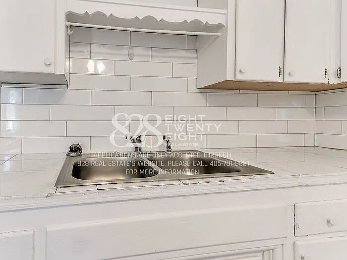 1004 Holly Dr — Photo 18