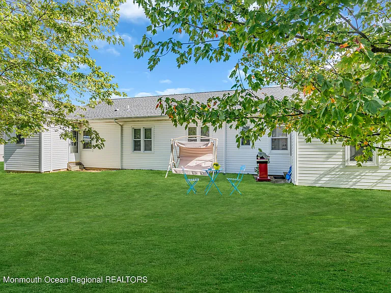 408 Newport Ave — Photo 31