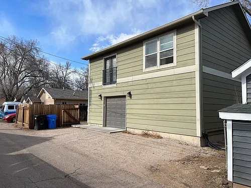 2905 W Kiowa St Photo 1