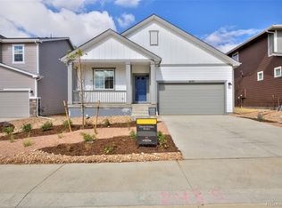 190 S Vandriver Way, Aurora, CO 80018