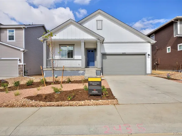 190 S Vandriver Way, Aurora, CO 80018