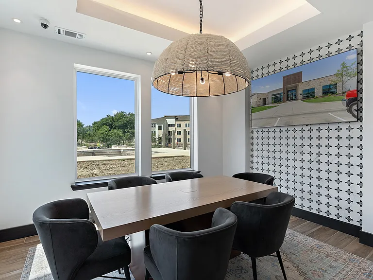 Dalton Austin Residences — Photo 22