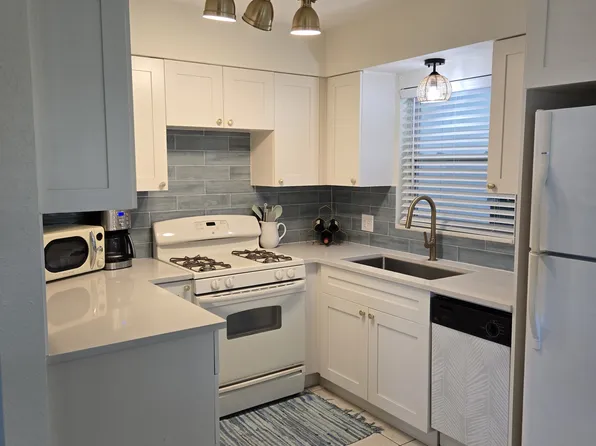 5120 Tulip St, Pinellas Park, FL 33782