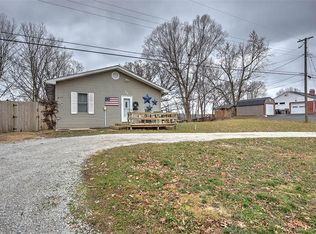 31 Lake Grove Clb, Decatur, IL 62521