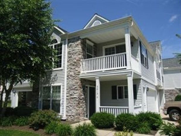 1st image of 5615 N Greenway Ct #C