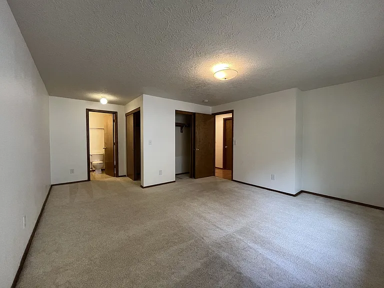 4825 SW Marigold St — Photo 22