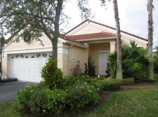 765 Falling Water Rd, Fort Lauderdale, FL 33326