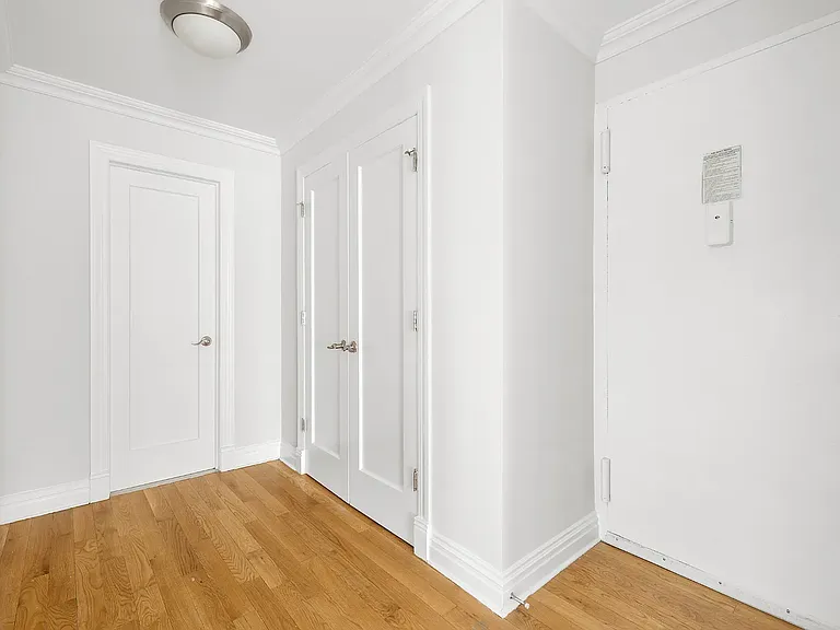 210 W 89th St #12D — Photo 8