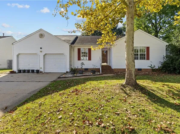 753 Willow Bend Dr, Chesapeake, VA 23323