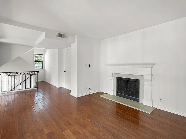 472 N Winchester Blvd — Photo 4