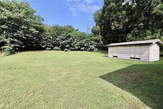 1720 Georgia Dr — Photo 5