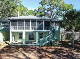 2525 Surf Rd, Ochlockonee Bay, FL 32346