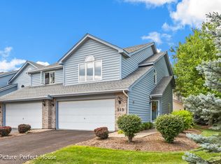 319 Jamatt Ct, Naperville, IL 60540