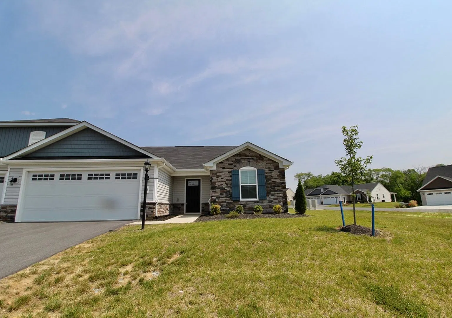 Duplex for rent with Mountain Views - 2 South Peak Dr. - Lease Assignment Available! — Photo 1