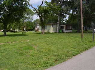 830 Jefferson St, Lyndon, KS 66451