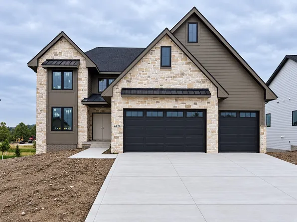 6120 NE Terrace Ridge Dr, Ankeny, IA 50021
