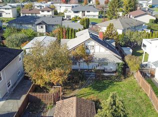 3210 Doncaster Dr, Saanich, BC V8P3V4