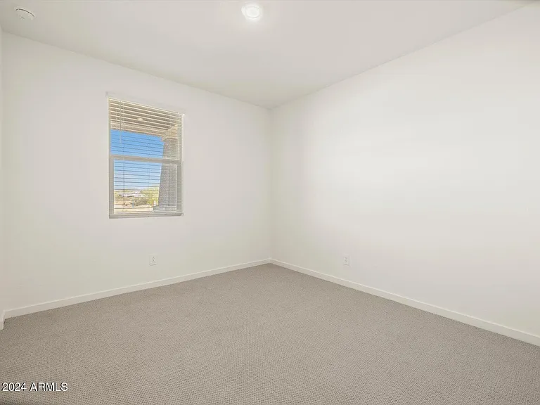 16063 W Desert Spoon Dr — Photo 6