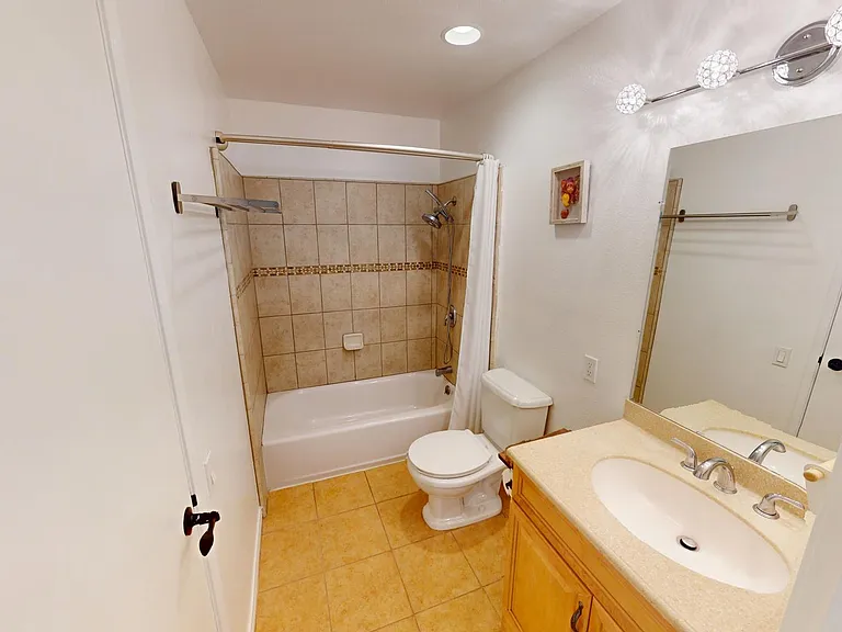 588 Rio Grande Cir — Photo 20