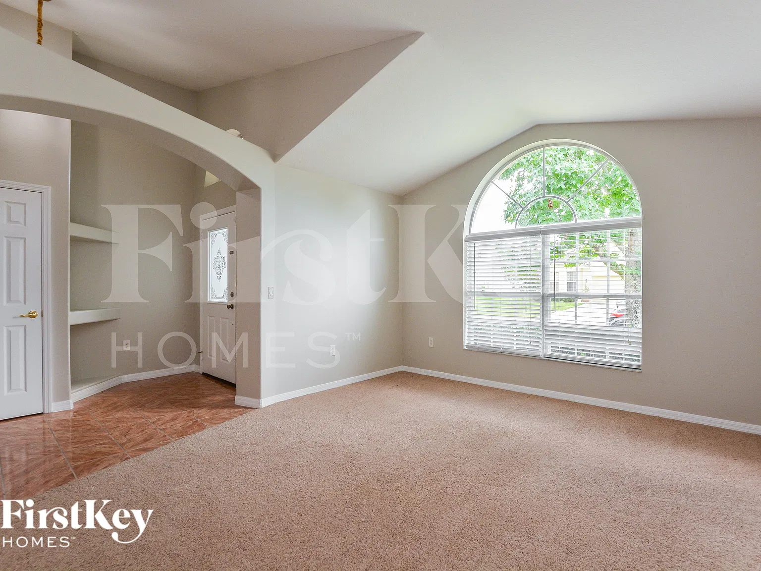 4 bed, 3.0 bath, 2197 sqft, $2,375 — Photo 2