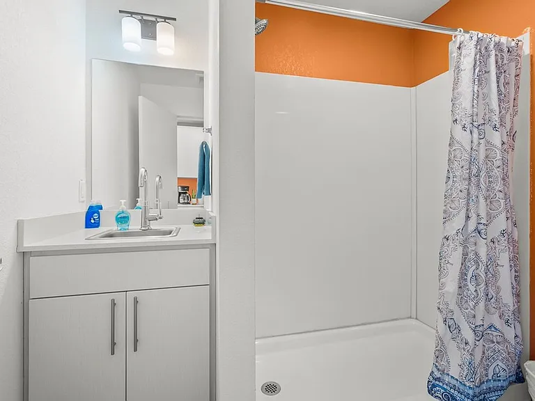 228 Spaces - Furnished Micro-Living Apartments — Photo 26