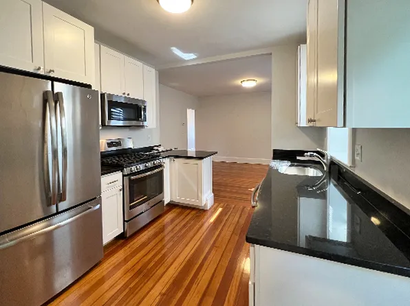17 Ashland St, Somerville, MA