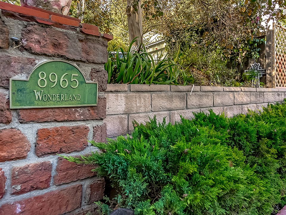 1st image of 8965 Wonderland Ave