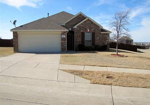 1st image of 405 Dartmoor Dr