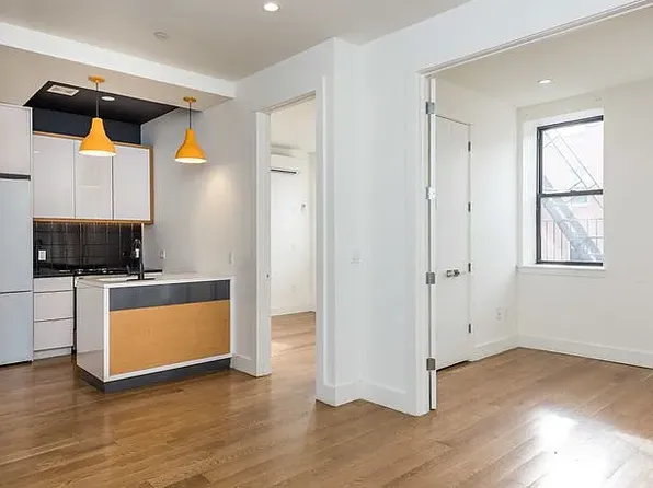 140 Manhattan Ave #3F, Brooklyn, NY 11206