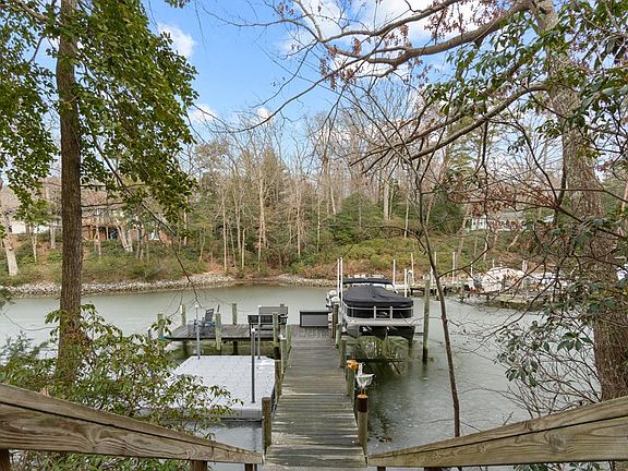 5th image of 720 Chesapeake Dr