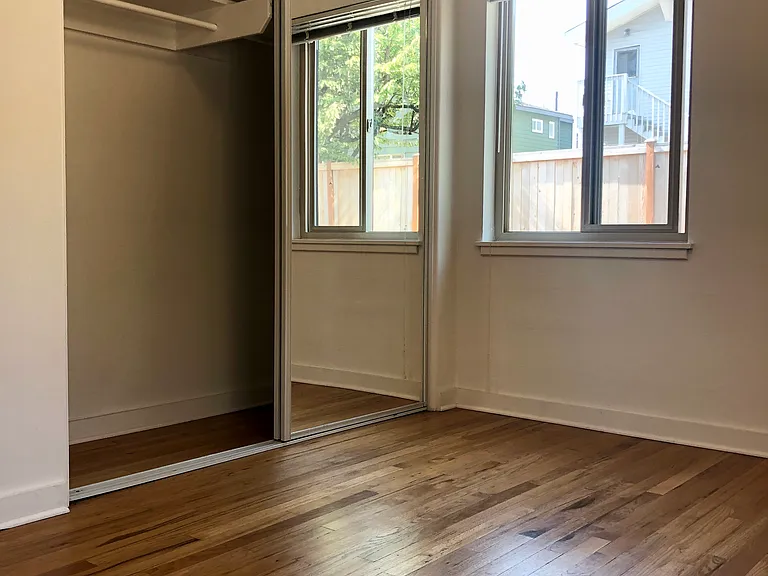 4203-4205 Evanston Ave N #105 — Photo 7