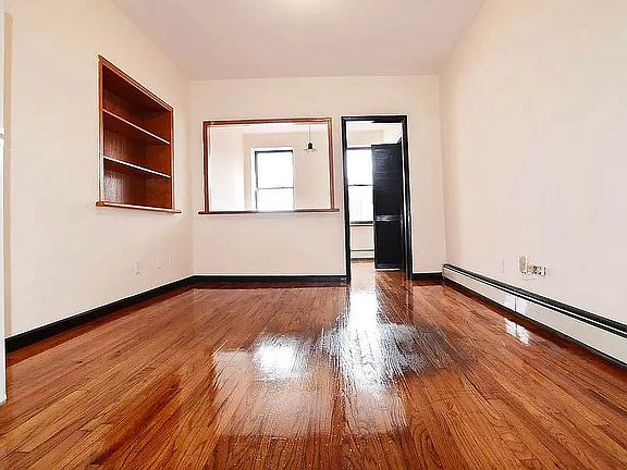 4th image of 98 Orchard St APT 3