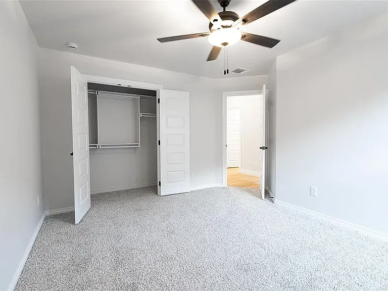 8309 Mountain Oak Dr — Photo 19