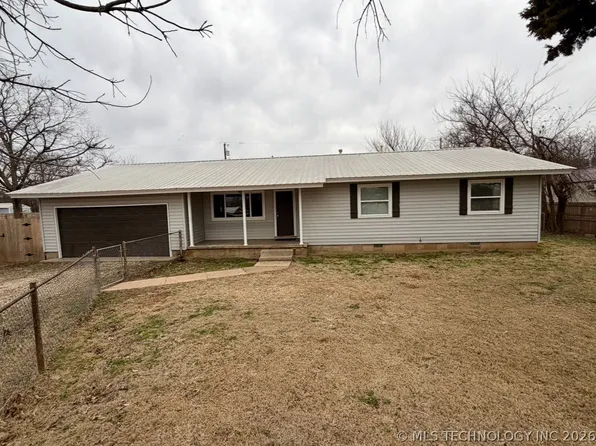 408 S Saltwell St, Salina, OK 74365