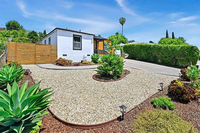 1926 Ensenada St
