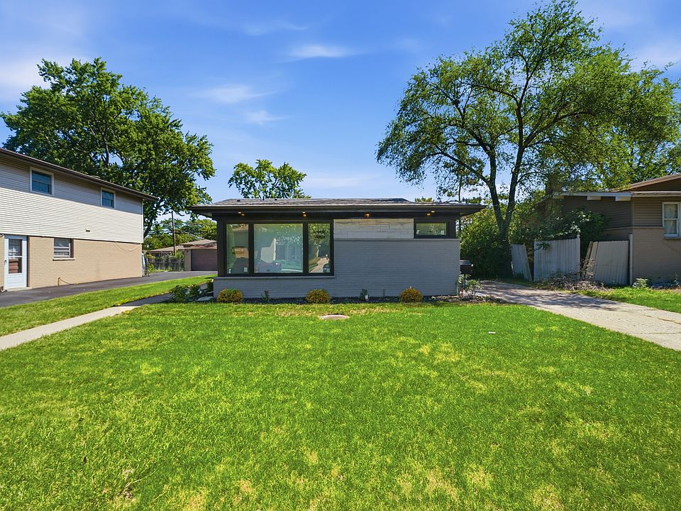 1st image of 9407 Ozark Ave